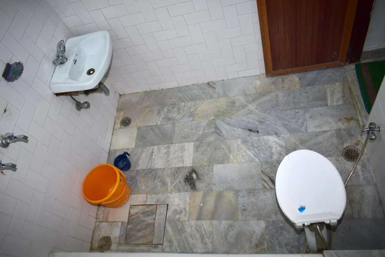 Sandhya Guest House Varanasi Near Ganga River