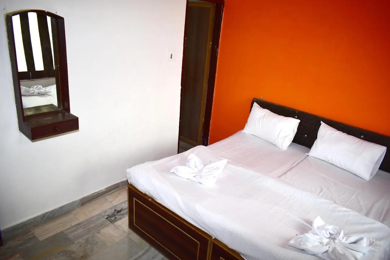 Sandhya Guest House Varanasi Near Ganga River